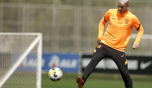 Copa do Brasil abre semifinais com duelos entre paulistas e cariocas