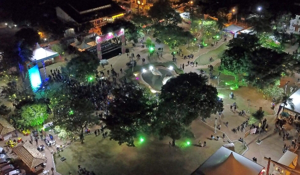 Reinaldo lança obras e participa da abertura do Festival de Bonito