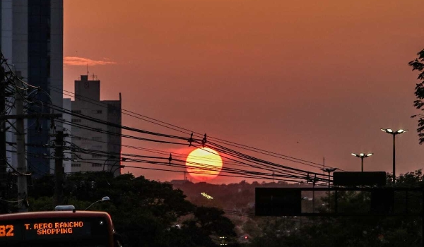 Dia começa com frio de 11ºC e máxima deve chegar aos 32ºC em MS