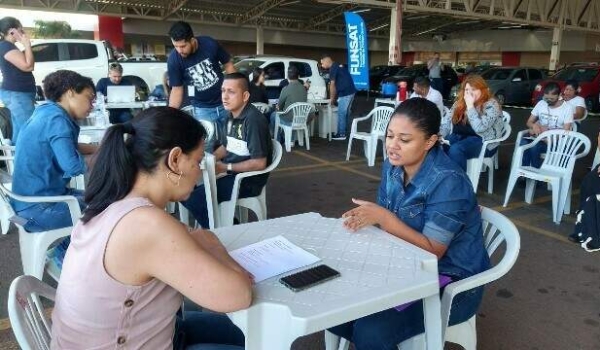 Agosto termina com três mil vagas abertas e mais de 200 para início imediato