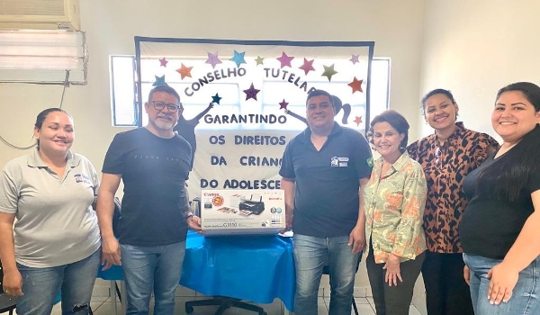 Secretaria de Assistência Social realiza entrega de equipamento para o Conselho Tutelar de Porto Murtinho
