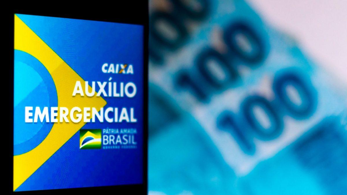 Governo estuda pagar mais R$ 600 em três parcelas