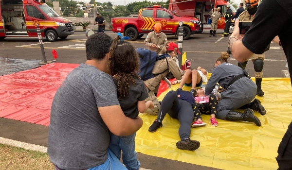Incêndio fake mobiliza mais de 100 pessoas e chama a atenção em shopping
