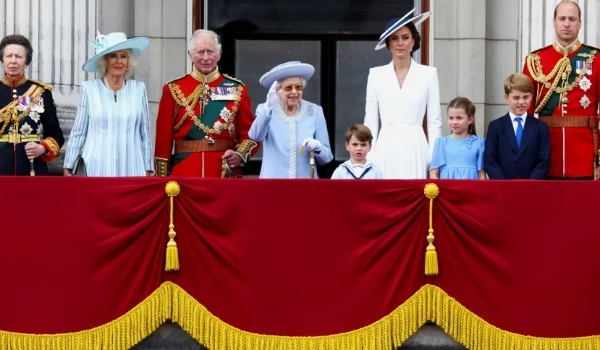 Quanto custa aos britânicos manter a família real? Saiba de onde vem o dinheiro
