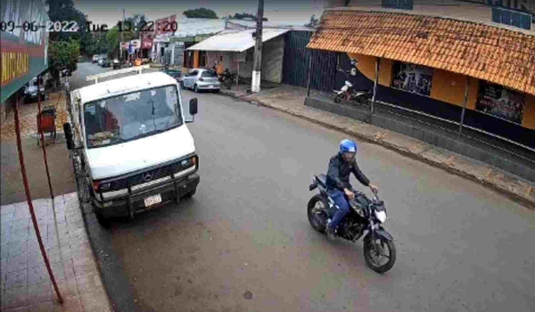 Foragido, pistoleiro acusado de matar radialista é indiciado pela Justiça do Paraguai