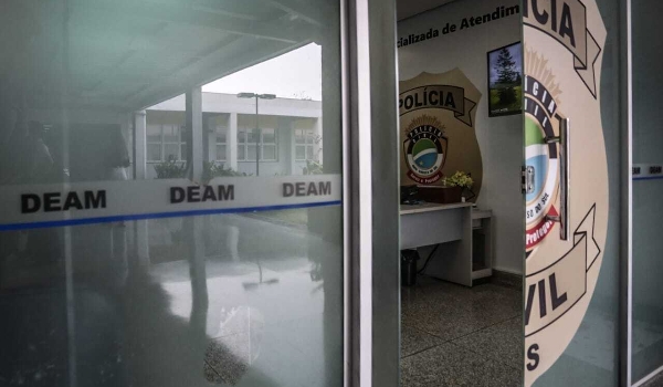 Avô é flagrado pela filha tentando estuprar neta de 4 anos e acaba preso