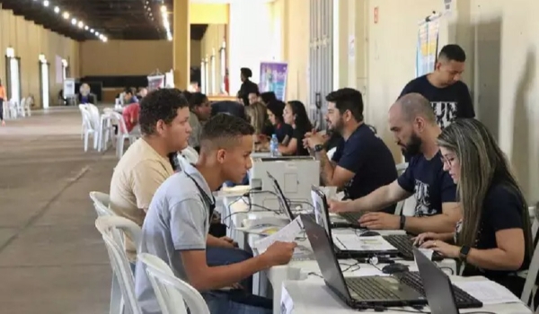 Empresa oferece 1,4 mil empregos em novos supermercados da Capital 