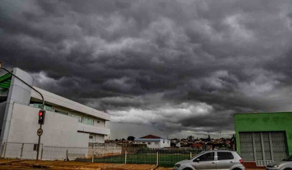 Mais chuva? Mato Grosso do Sul continua sob alerta de tempestade e frio chega nesta terça-feira
