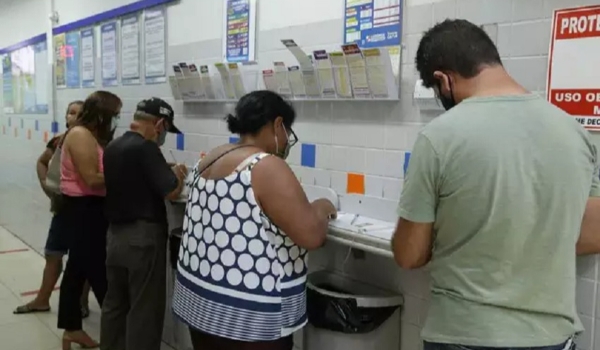 Bolão de Campo Grande acerta 5 números na Mega e fatura R$ 217 mil 