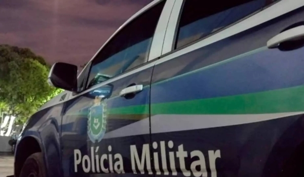 Menina é estuprada por conhecido em beco escuro enquanto mãe pagava conta de bar