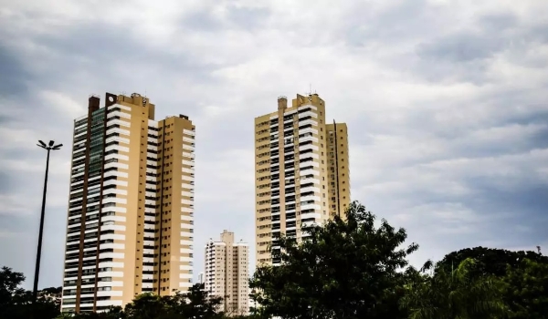 Alerta de tempestade: quinta será chuvosa com ventania de até 100 quilômetros por hora