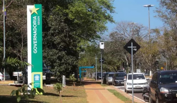 Governador oficializa a promoção de 273 servidores estaduais por dois critérios