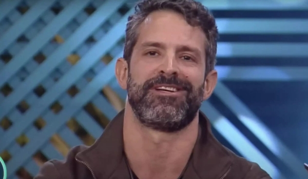 Participante de A Fazenda choca ao revelar salário que recebia quando era galã da Globo