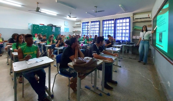 Oficinas em escola de Nioaque reforçam possibilidades profissionais na era digital