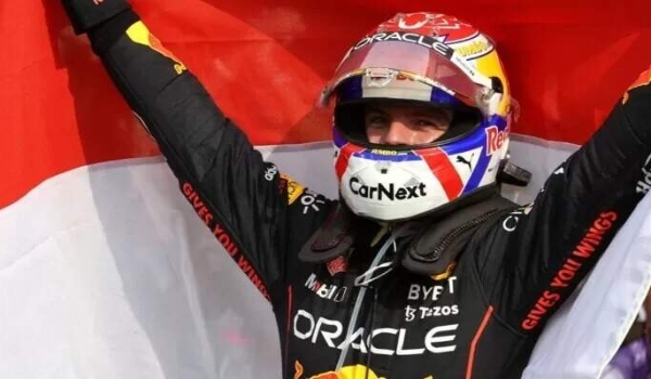 Após erro de Leclerc, Verstappen conquista bicampeonato na Fórmula 1