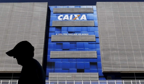Caixa começa a pagar parcela de outubro do Auxílio Brasil