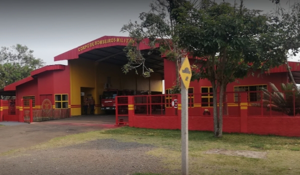 Em temporal, mulher morre atingida por raio e homem fica paralisado