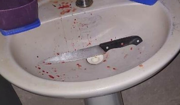 Homem mata vizinho a facadas e vai preso em flagrante