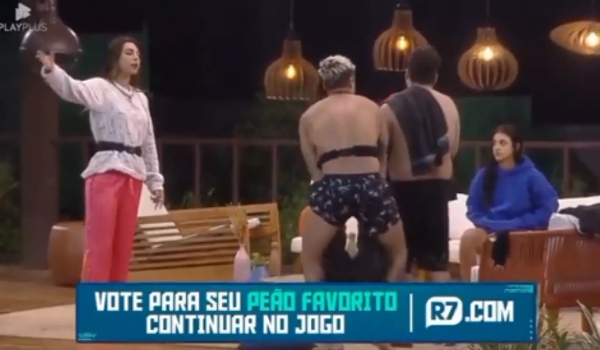 Peoa expõe sexo oral entre participantes de A Fazenda 14: 'o cheiro de cândida vem'