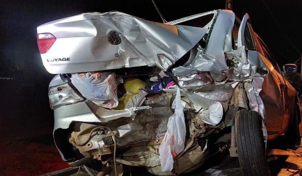 Colisão entre dois carros deixa duas pessoas feridas em MS