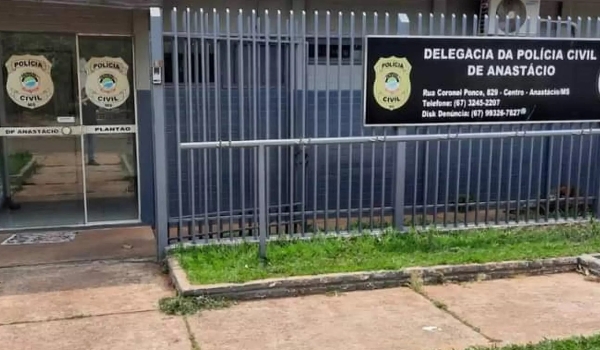 Na saída de bar, mulher é arrastada para terreno baldio e estuprada em MS