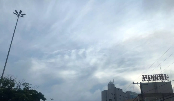 Quarta-feira terá sol entre nuvens e previsão de chuva com queda de granizo em MS