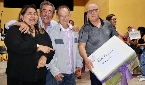 Festa de Prêmios marca o Dia do Servidor Público em Porto Murtinho