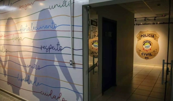 Briga por causa de jogo do Flamengo acaba com esposa e sogra agredidas por rapaz