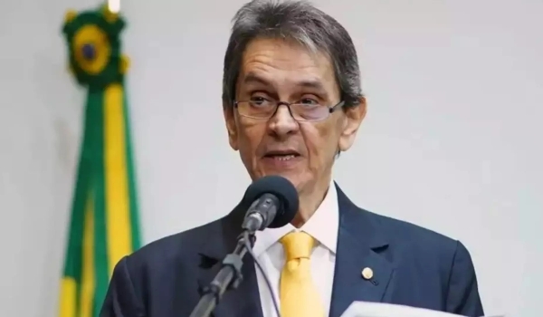 Após caso Roberto Jefferson, CNJ quer barrar que investigados andem armados