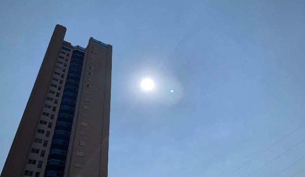 Quarta amanhece com sol e calor, mas tempo muda durante a noite em MS