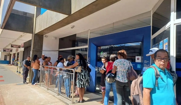 Beneficiários de MS continuam com problemas no empréstimo do Auxílio Brasil