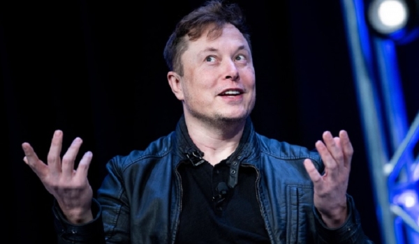 Elon Musk compra Twitter e demite quatro executivos do alto escalão, aponta imprensa americana