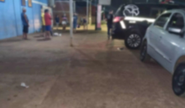 Policial à paisana flagra rapaz esfaqueando homem na Guaicurus em Campo Grande