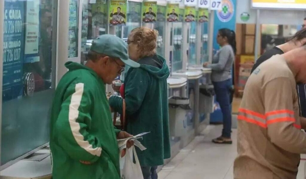 Ninguém acerta as seis dezenas da Mega-Sena e prêmio acumula em R$ 10 milhões