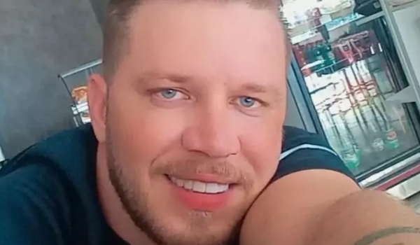 Homem é executado com 15 tiros na varanda de casa