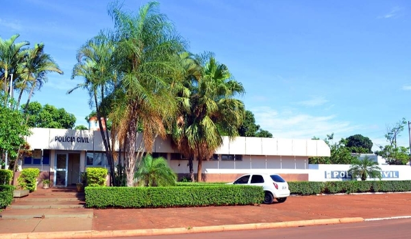 Acidente entre carro e caminhão deixa motorista morto na BR-158