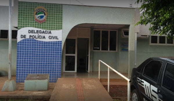 Seduzido por mulher, homem é amordaçado e roubado dentro de casa