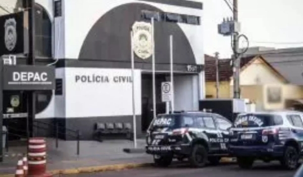 Trio é preso com centenas de porções de cocaína pura, escondida até em filtro de torneira