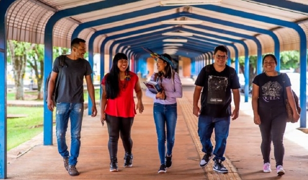 UEMS reserva 45% das vagas para cotistas no Vestibular 2023