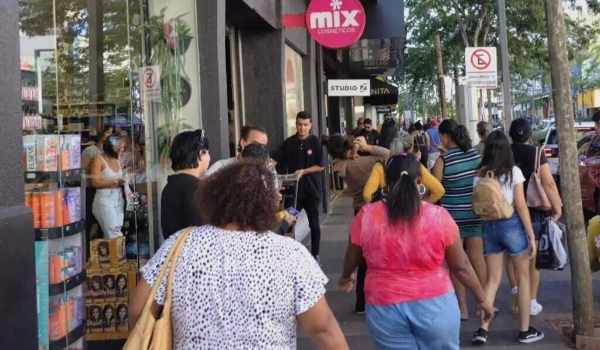 Comércio deve movimentar mais de R$ 200 milhões com festas de fim de ano