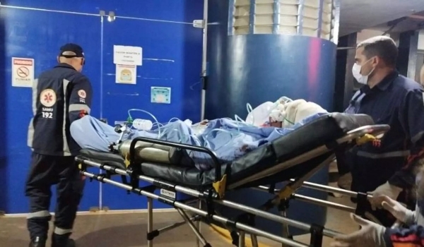 Homem é encontrado gravemente ferido próximo a escola em Dourados