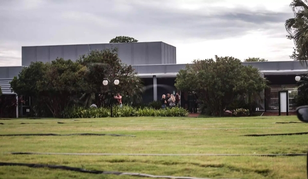 Familiares se despedem de garoto de 2 anos que morreu afogado em piscina