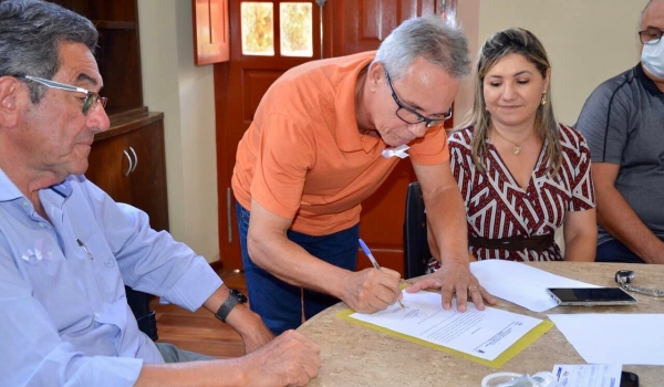 Novo Secretário de Governo e Secretária Adjunta de Saúde tomam posse em Murtinho