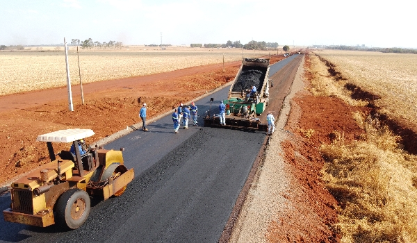 Obras do Governo em Maracaju ligam regiões produtoras e desenvolvem a cidade