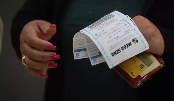 Confira as dezenas sorteadas na Mega-Sena de R$ 125 milhões deste sábado