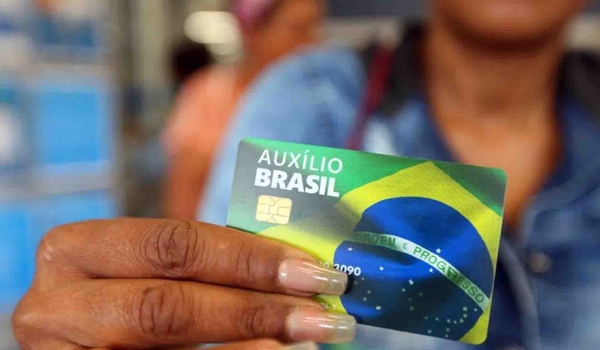 Beneficiários com NIS final 6 recebem R$ 600 do Auxílio Brasil nesta segunda-feira