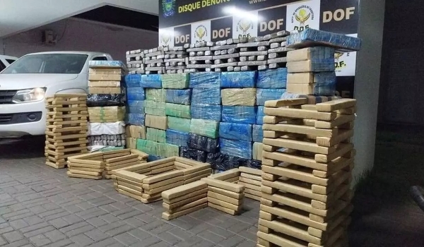 DOF apreende Land Rover e fecha empresa de recicláveis usada pelo tráfico em Dourados