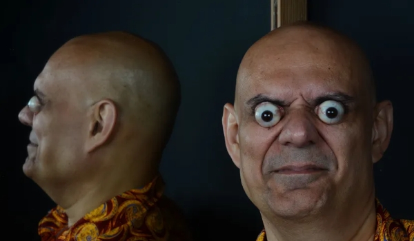 Brasileiro entra para o Guiness com recorde de olhos mais esbugalhados do mundo
