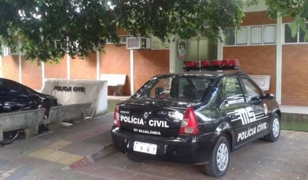 Durante corrida, cliente oferece R$ 200 para ‘ficar’ com taxista que chama a polícia