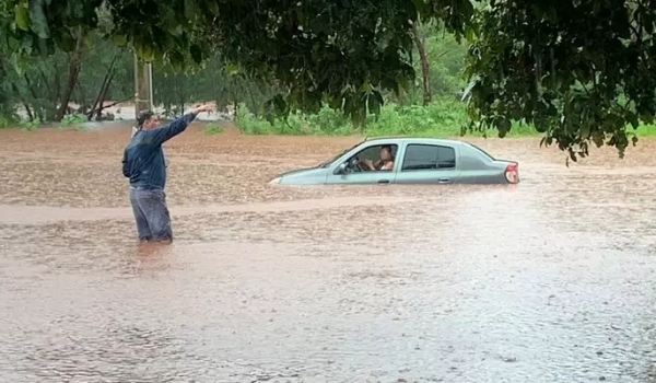 Prejuízo pela chuva pode render indenização até por danos morais